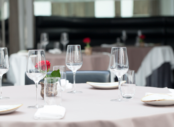 Table 9 - Restaurants - Dubai