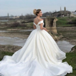 Aisha Fashion World Bridal-فستان الزفاف-الدوحة-4