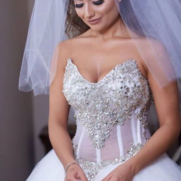 علي عاصي - فستان الزفاف - بيروت