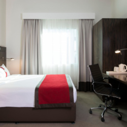 Holiday Inn Express Dubai Internet City-Hotels-Dubai-4