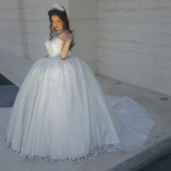 الدوقة لفساتين الأفراح-فستان الزفاف-الشارقة-1