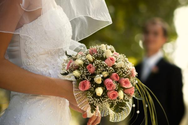 Al Bustan Flowers - Wedding Flowers and Bouquets - Abu Dhabi