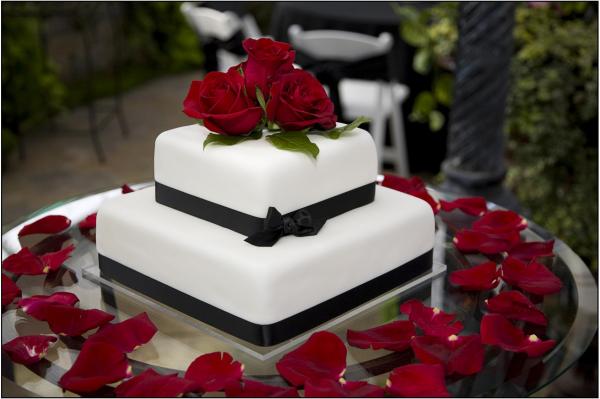 Bakewell Bakery - Wedding Cakes - Dubai