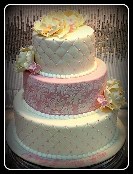 House Of Cakes - Wedding Cakes - Dubai