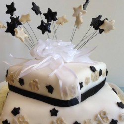 The Cake a tiers-Wedding Cakes-Dubai-4